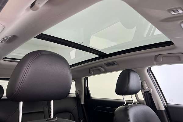 2017 GWM H6 LUX thumb-17