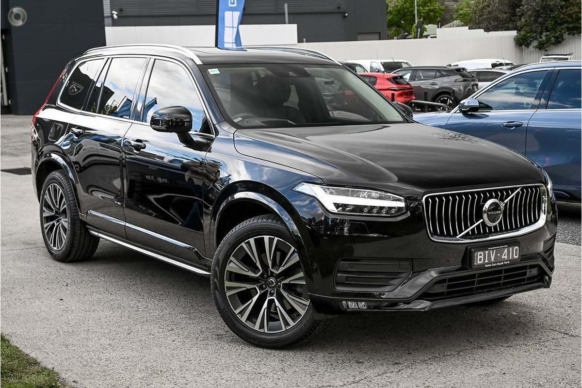 2020 Volvo XC90 T6 Momentum