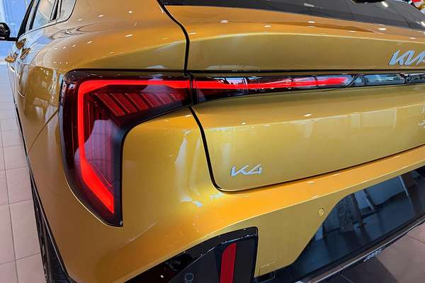 2025 Kia K4 GT-Line CL4m thumb-12
