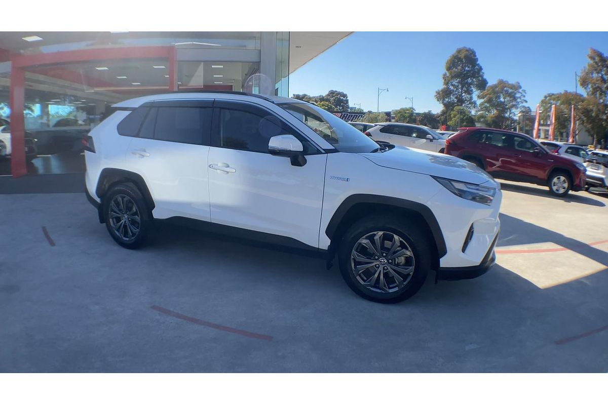 2024 Toyota RAV4 GXL AXAH52R