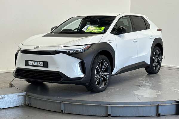 2024 Toyota bZ4X XEAM10R