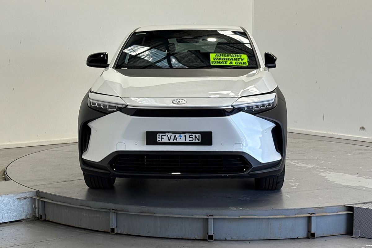 2024 Toyota bZ4X XEAM10R