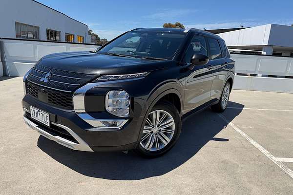 2023 Mitsubishi Outlander LS ZM