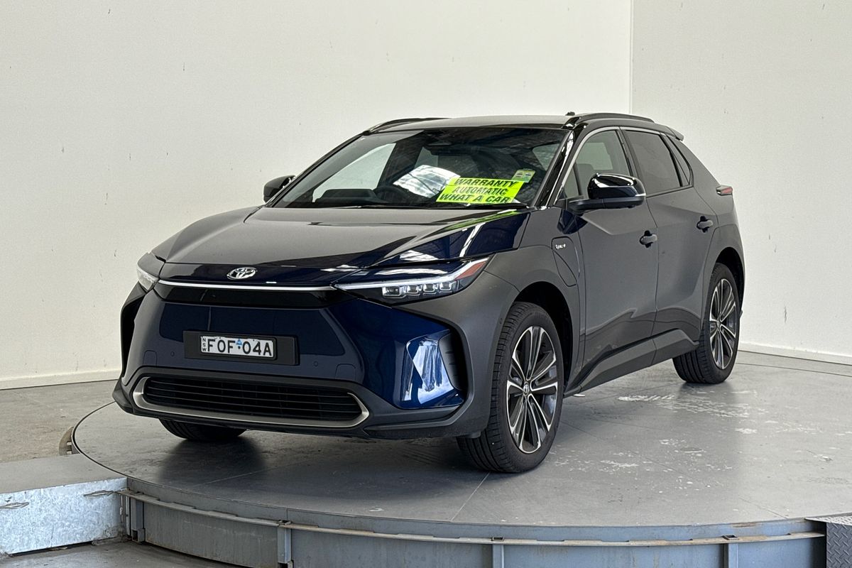 2025 Toyota bZ4X YEAM15R