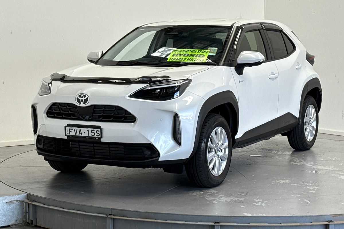 2025 Toyota Yaris Cross GXL MXPJ15R