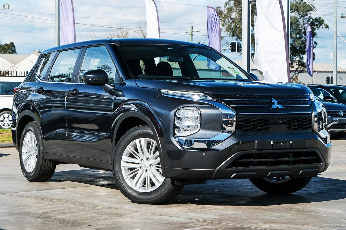 2025 Mitsubishi Outlander ES ZM