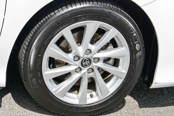 2024 Toyota Camry Ascent AXVH70R thumb-3