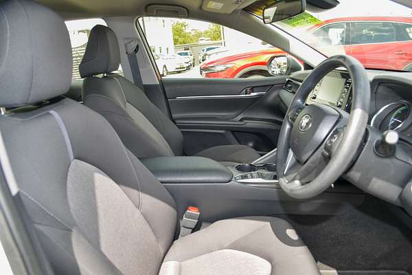 2024 Toyota Camry Ascent AXVH70R thumb-9