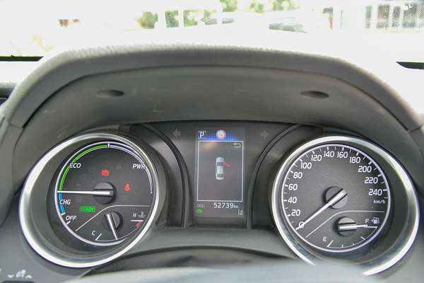 2024 Toyota Camry Ascent AXVH70R thumb-10