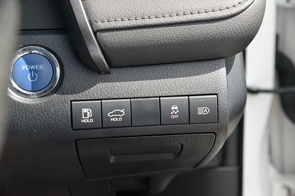 2024 Toyota Camry Ascent AXVH70R thumb-14
