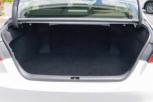 2024 Toyota Camry Ascent AXVH70R thumb-18