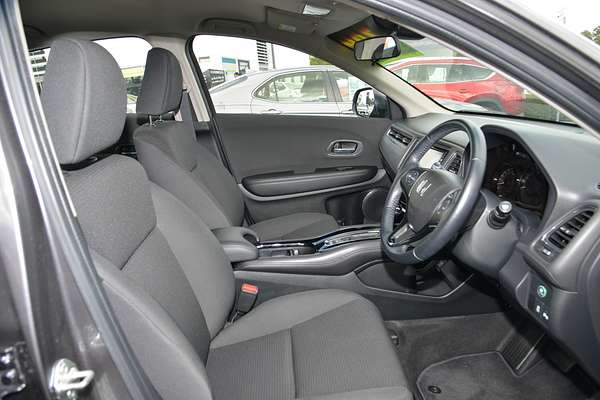 2019 Honda HR-V VTi-S thumb-9