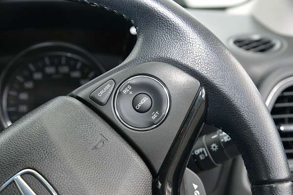 2019 Honda HR-V VTi-S thumb-13