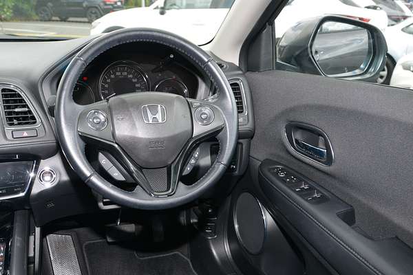 2019 Honda HR-V VTi-S thumb-17
