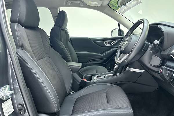 2024 Subaru Forester 2.5i S5 thumb-12