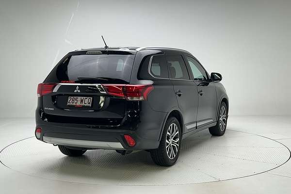 2015 Mitsubishi Outlander LS ZK thumb-1