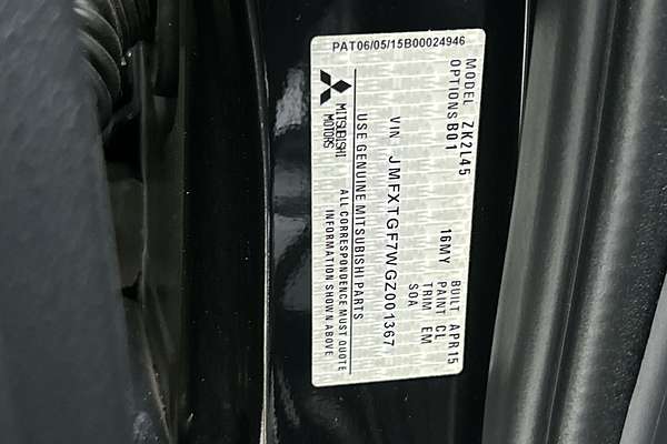 2015 Mitsubishi Outlander LS ZK thumb-23