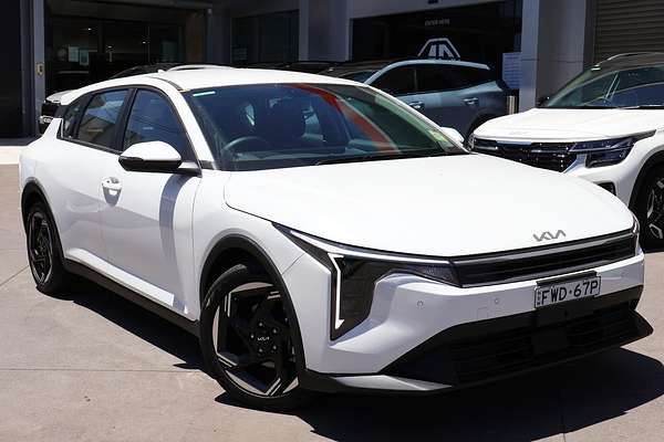 2025 Kia K4 Sport CL4m