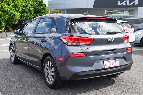 2017 Hyundai i30 Active PD thumb-5