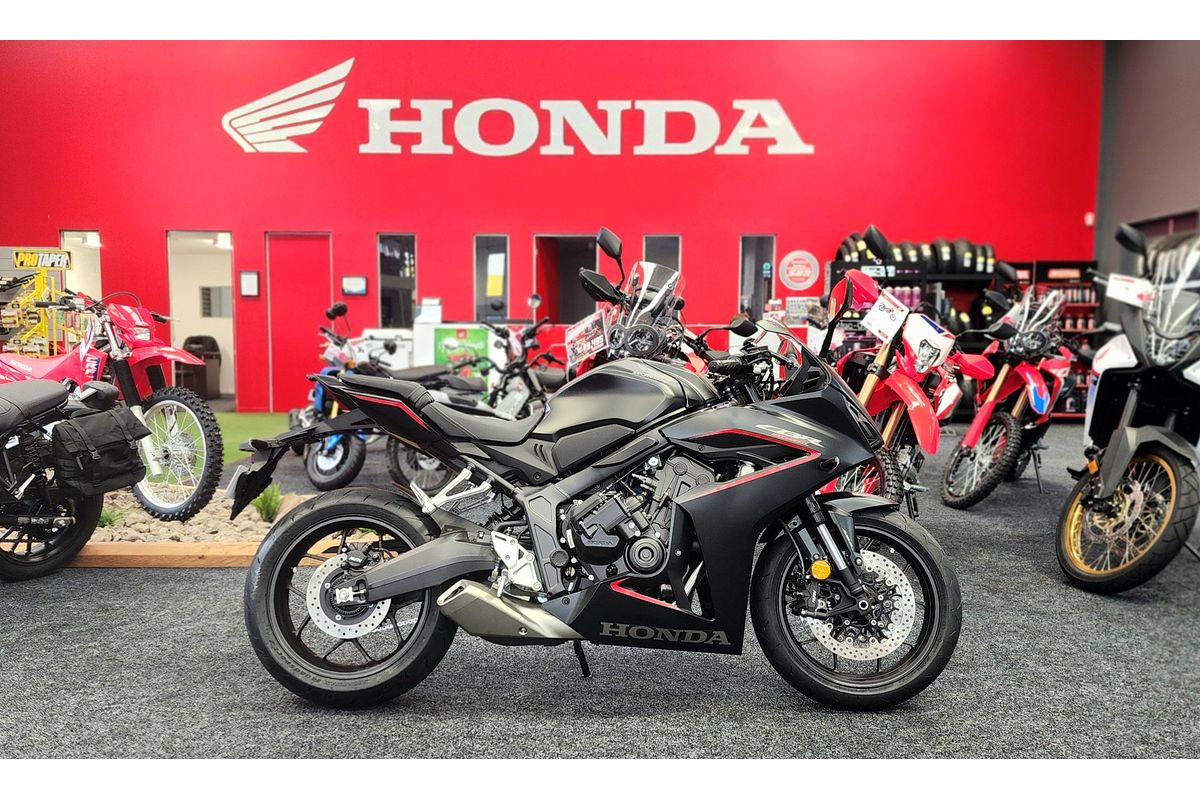 2026 Honda CBR650R E-CLUTCH