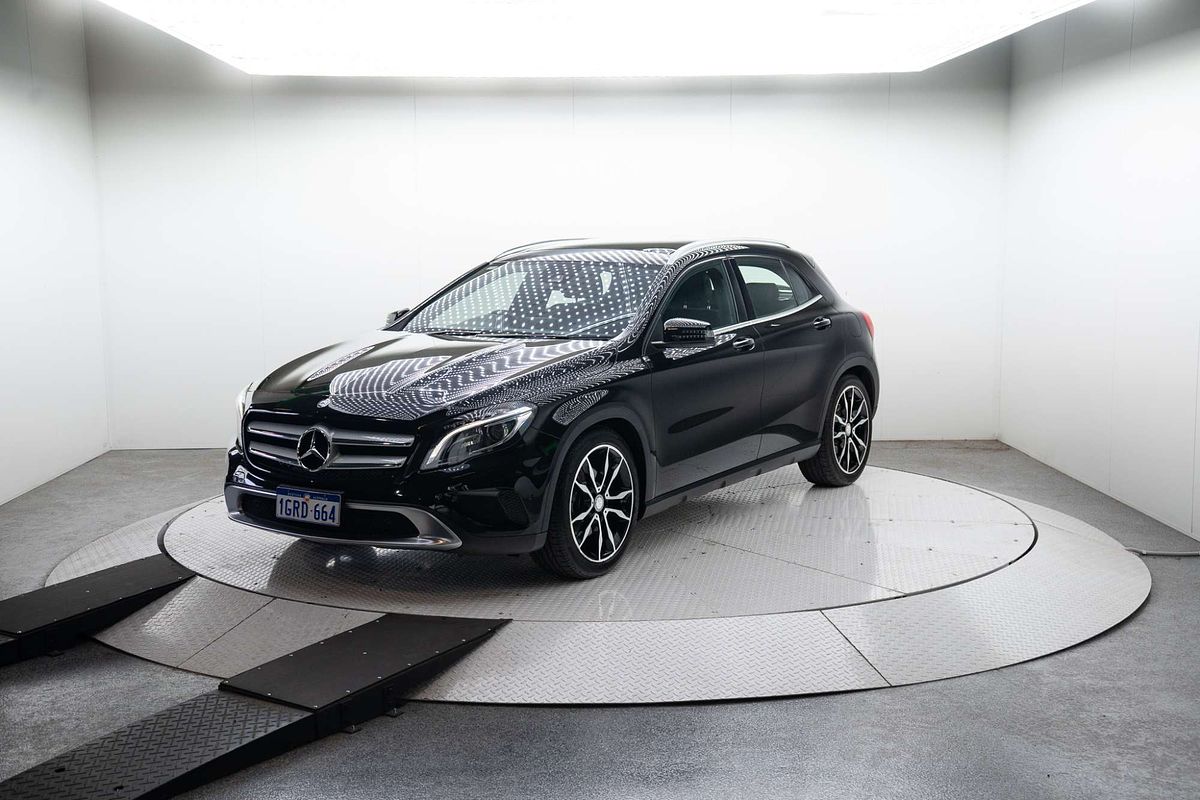 2015 Mercedes-Benz GLA-Class GLA250 X156