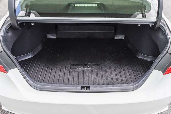 2020 Toyota Camry Ascent AXVH71R thumb-18