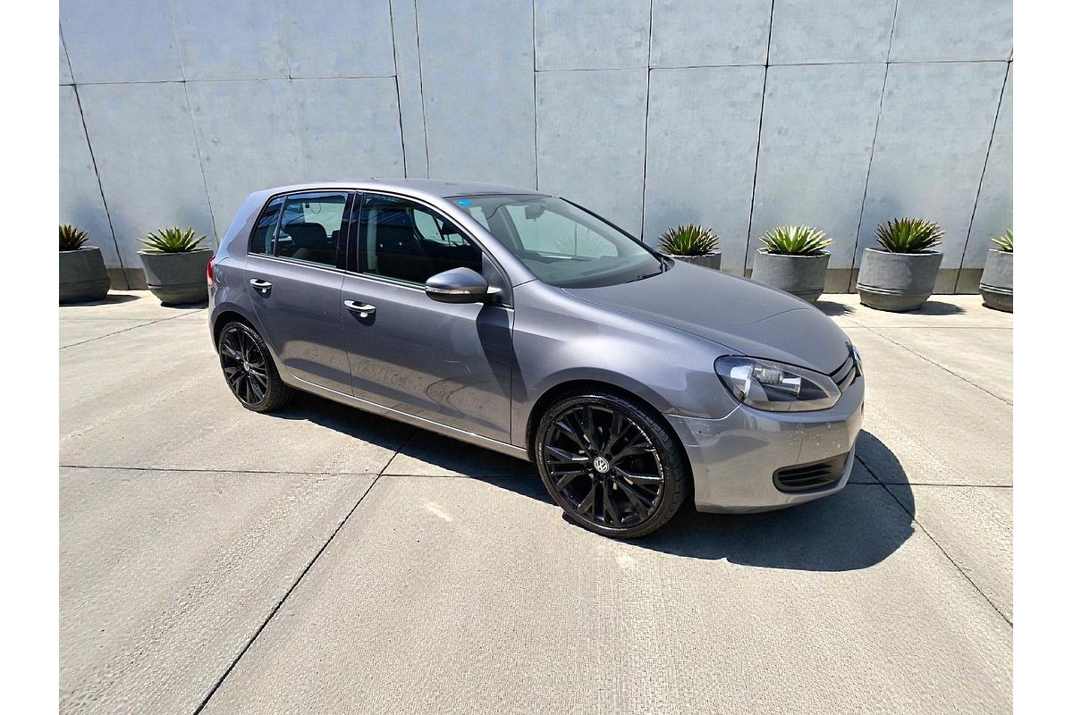 2011 Volkswagen Golf 77TSI VI