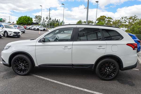 2018 Mitsubishi Outlander Black Edition ZL thumb-4