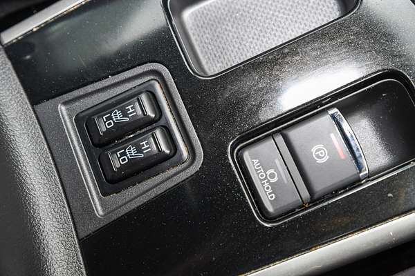 2018 Mitsubishi Outlander Black Edition ZL thumb-12