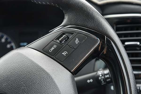 2018 Mitsubishi Outlander Black Edition ZL thumb-14