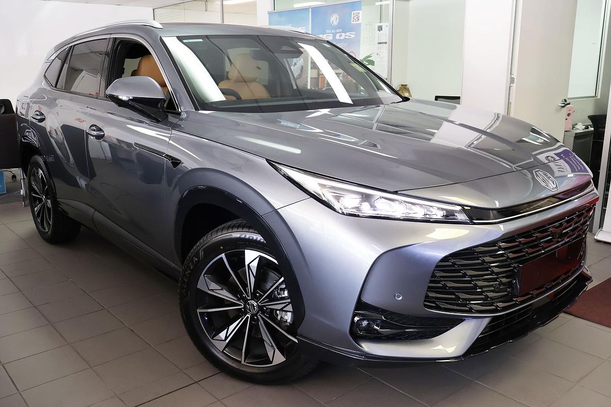 2025 MG HS Essence AS33