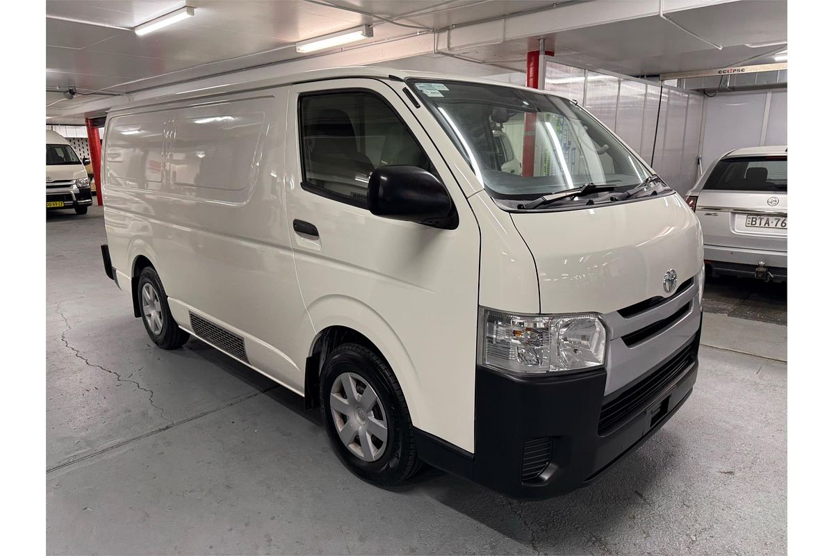 2018 Toyota Hiace TRH201R LWB