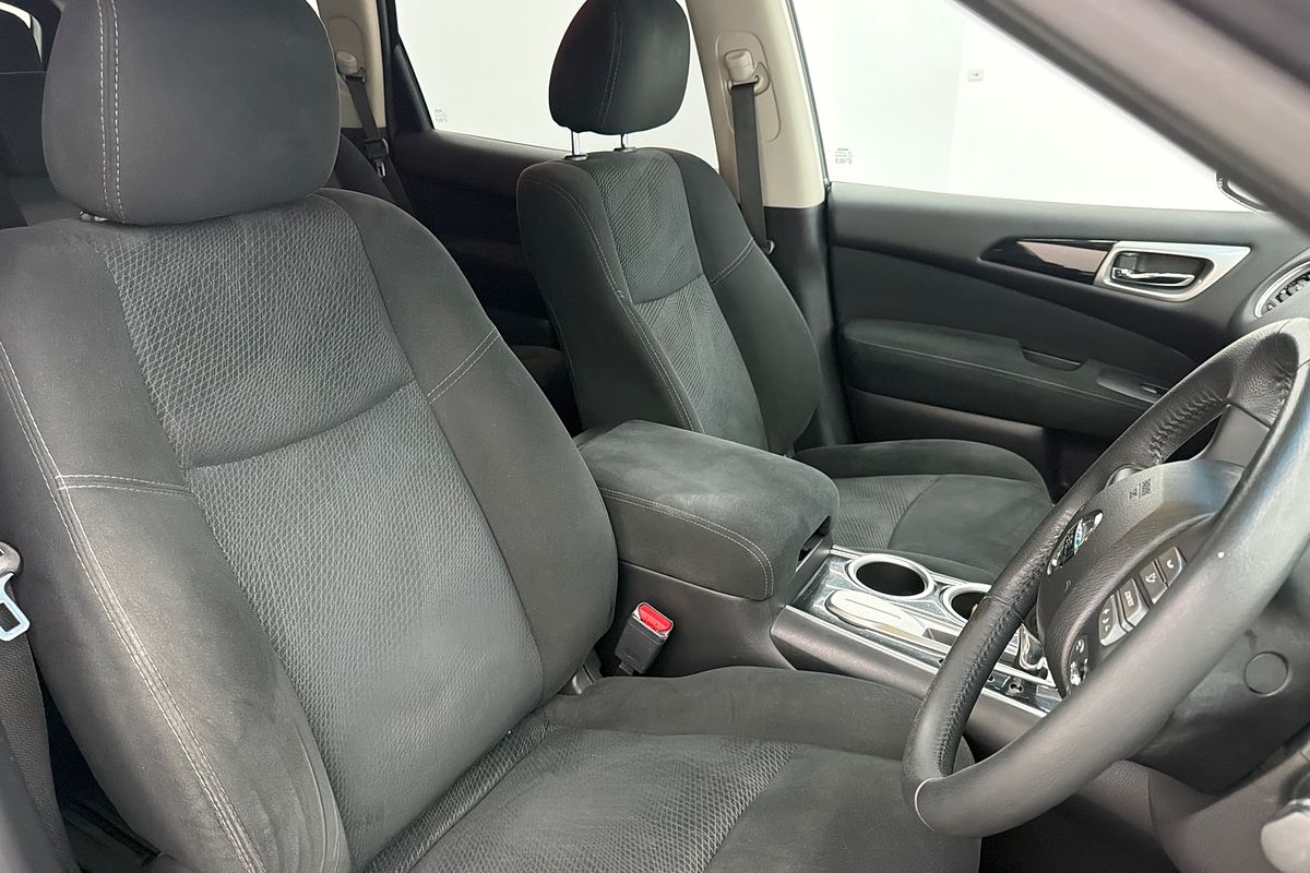 2015 Nissan Pathfinder ST R52