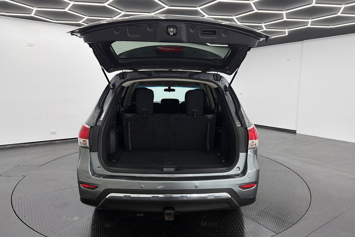 2015 Nissan Pathfinder ST R52