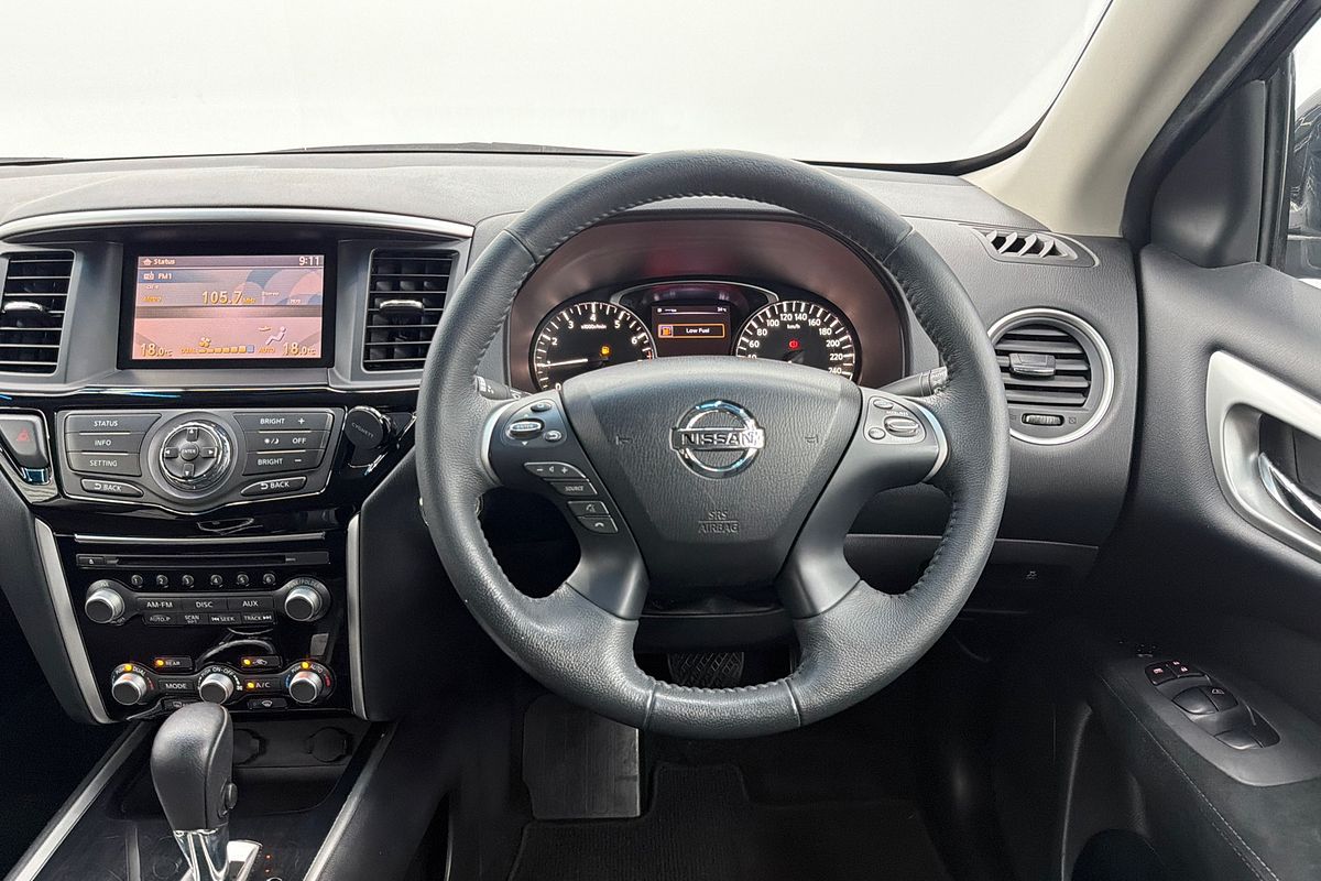 2015 Nissan Pathfinder ST R52