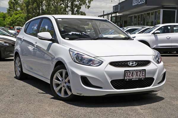 2017 Hyundai Accent Sport RB6