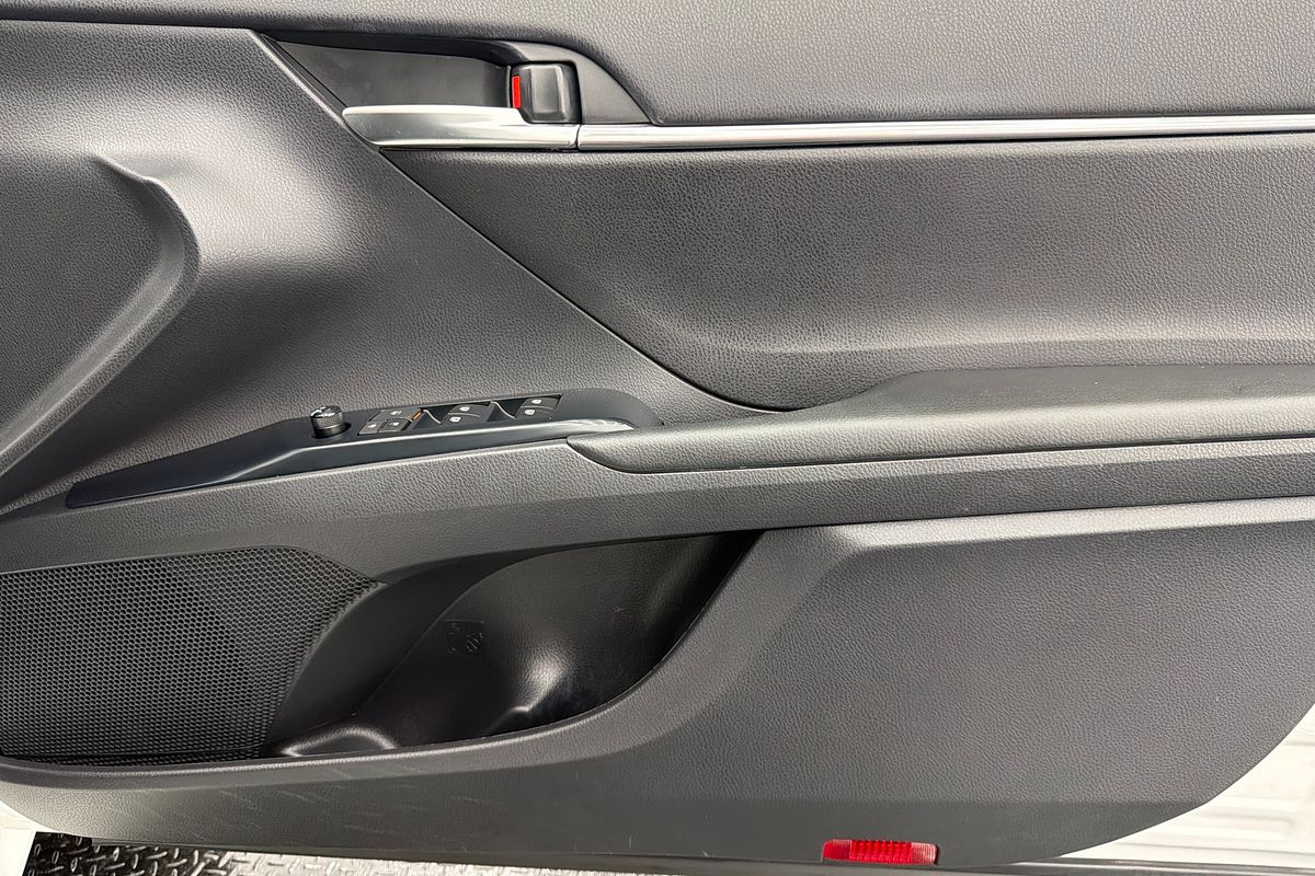 2020 Toyota Camry Ascent AXVH71R