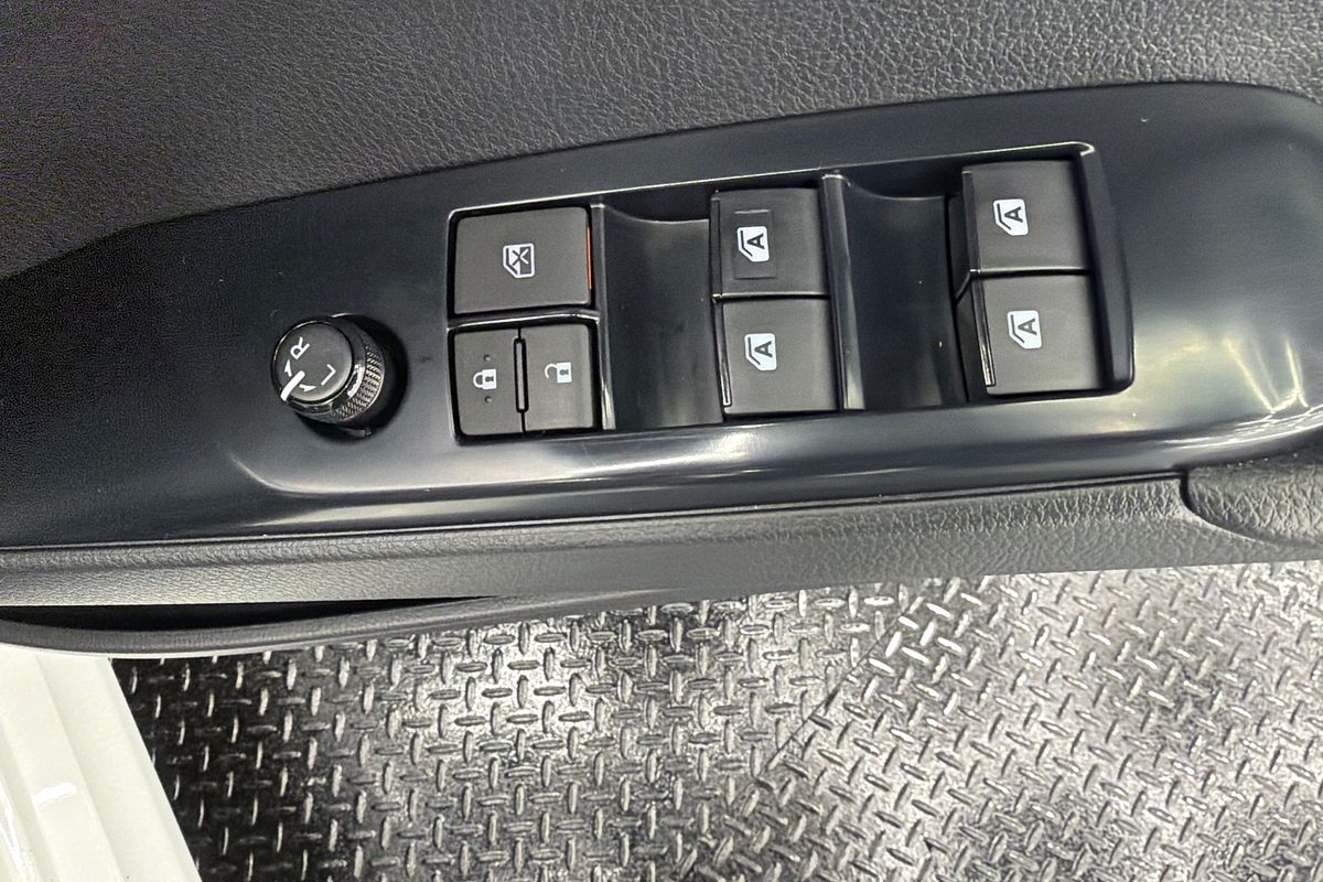 2020 Toyota Camry Ascent AXVH71R