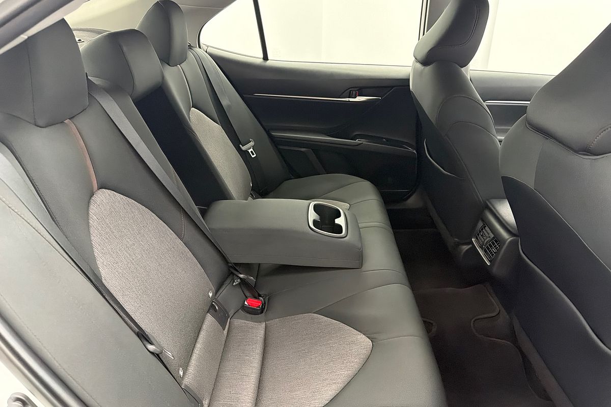 2020 Toyota Camry Ascent AXVH71R