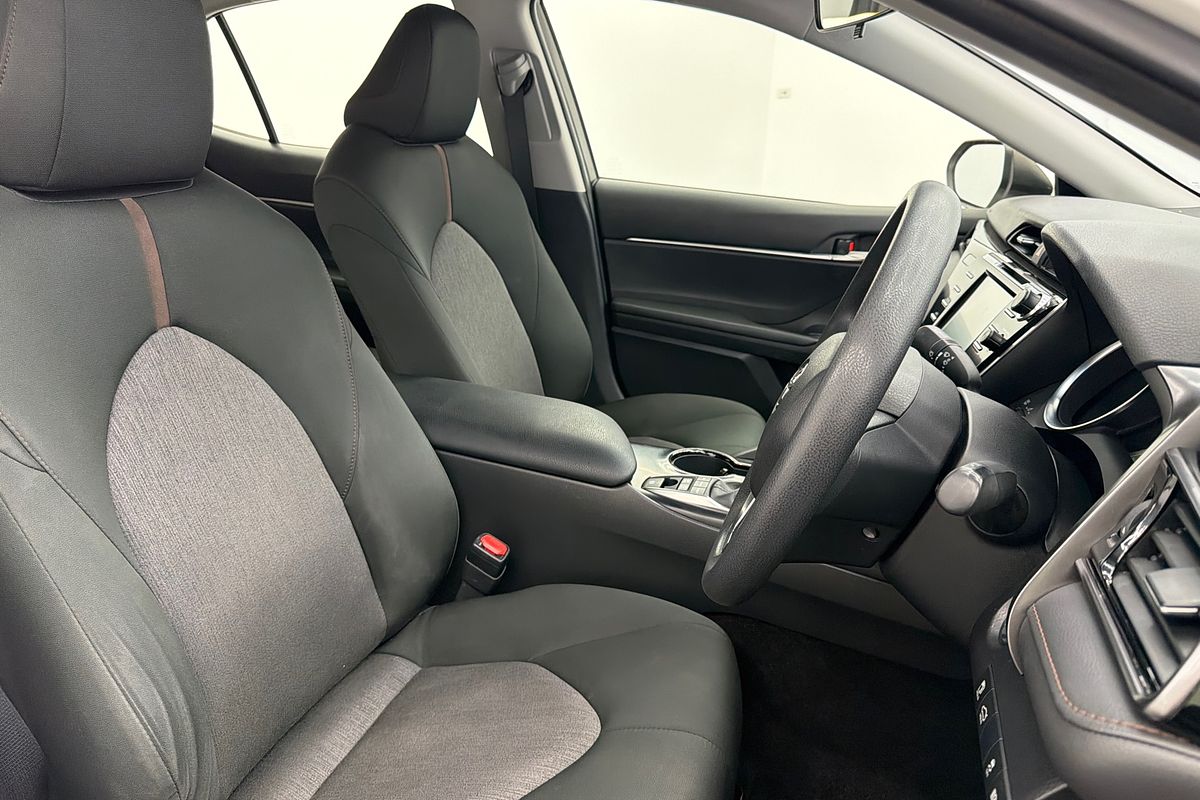 2020 Toyota Camry Ascent AXVH71R