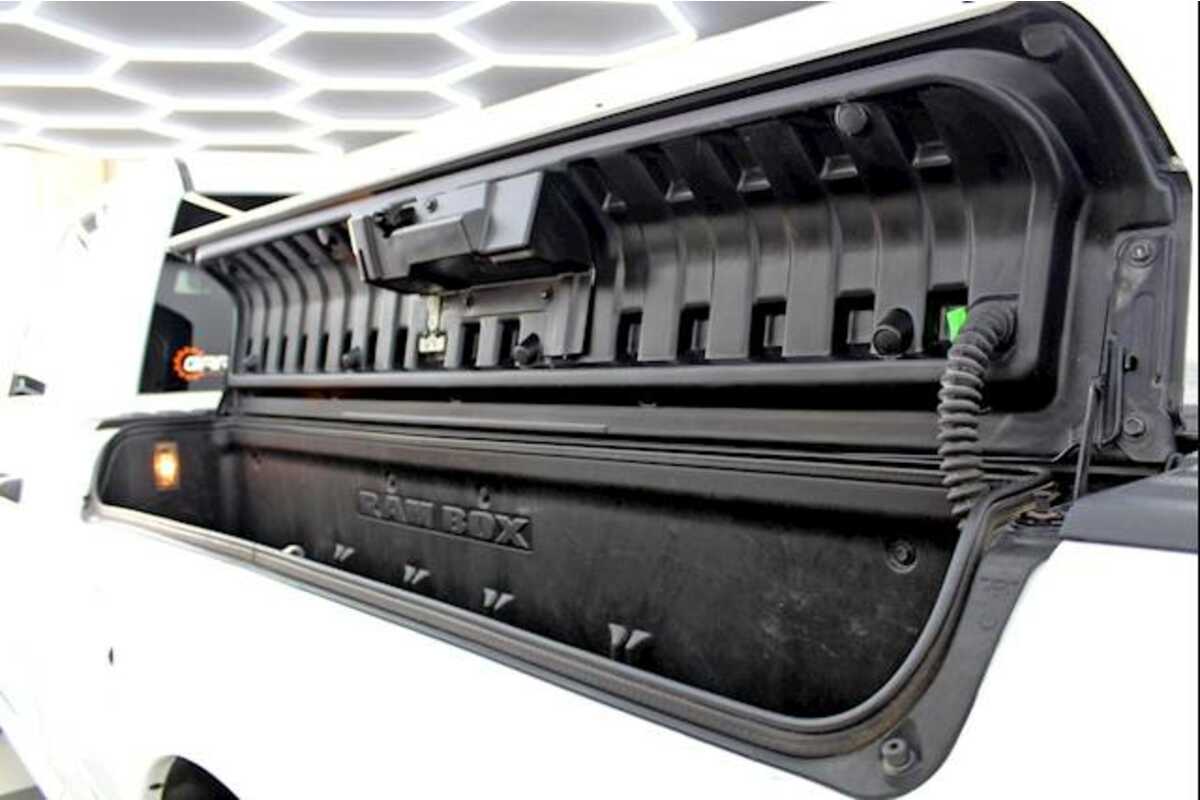 2018 RAM 1500 EXPRESS RAMBOX DUAL DS MY19