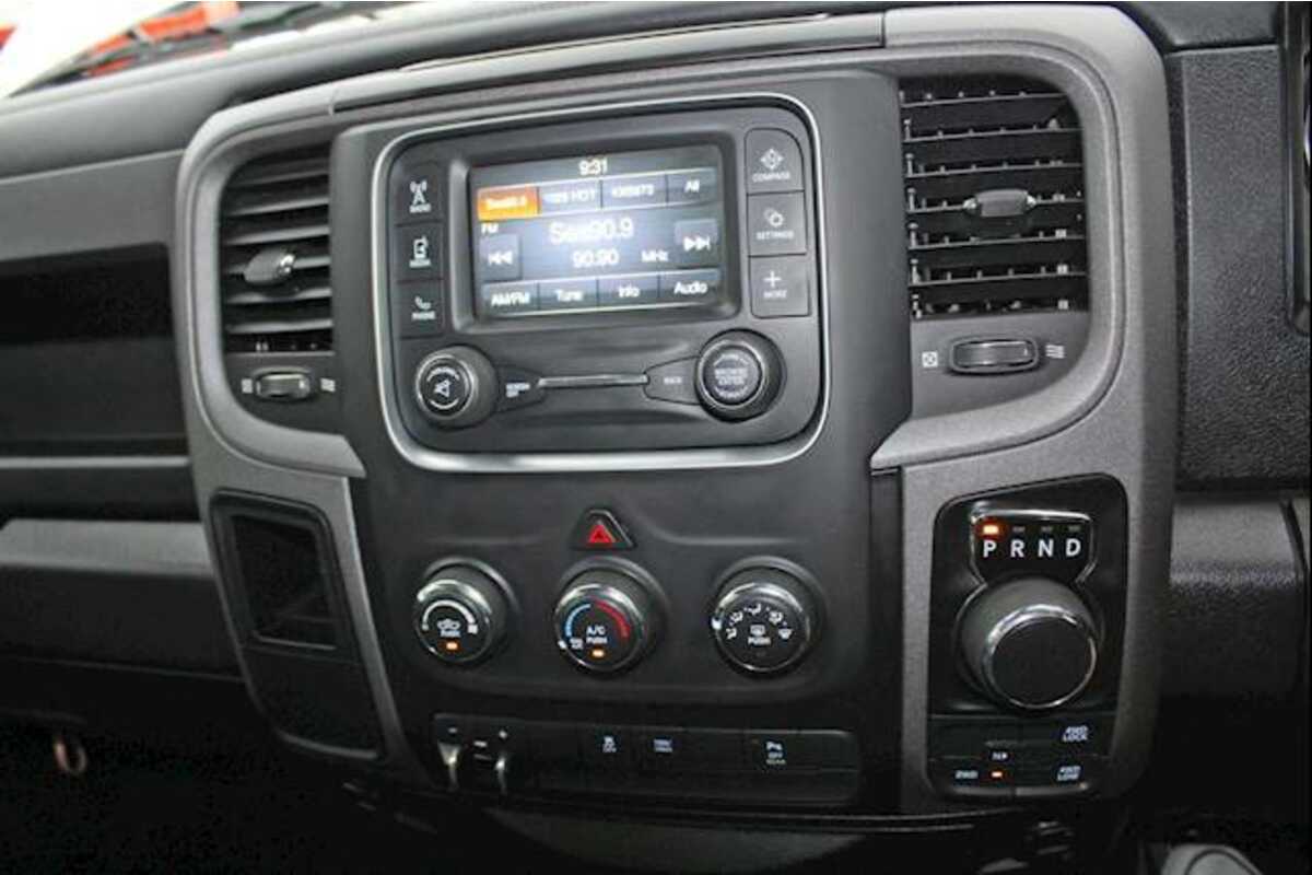 2018 RAM 1500 EXPRESS RAMBOX DUAL DS MY19