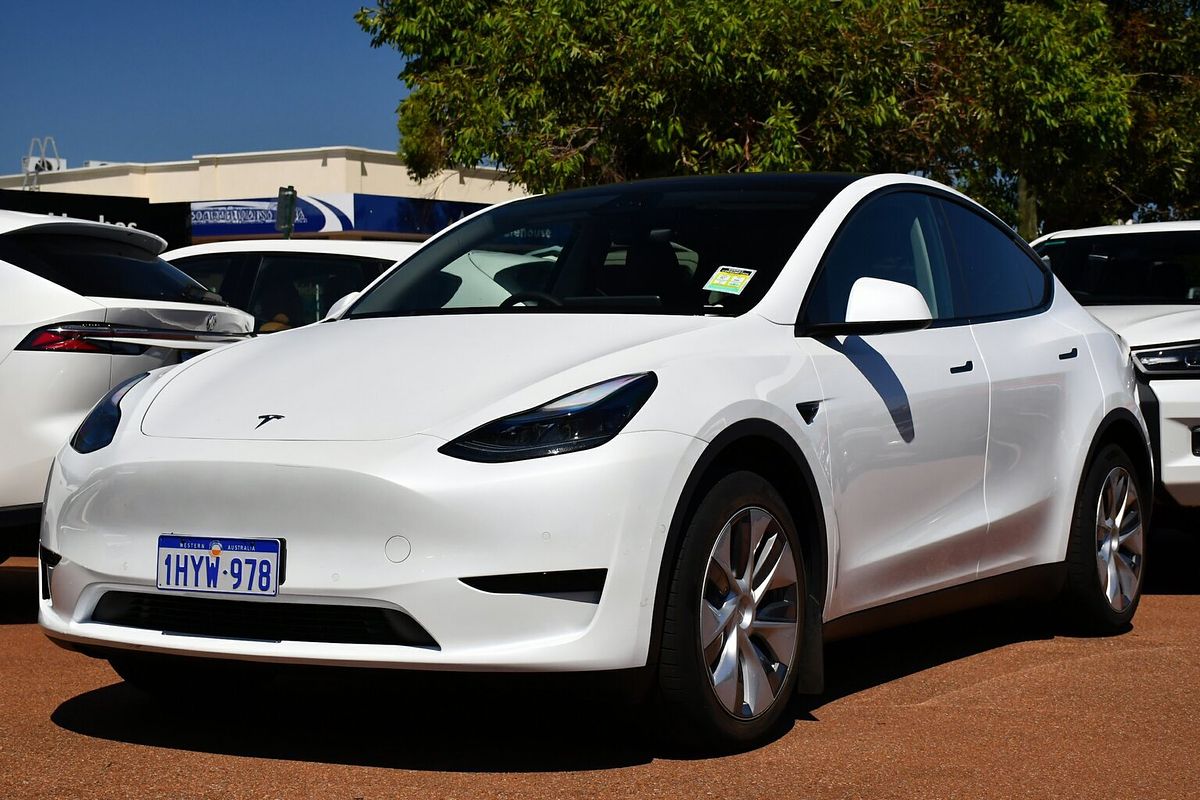 2023 Tesla Model Y Rear-Wheel Drive