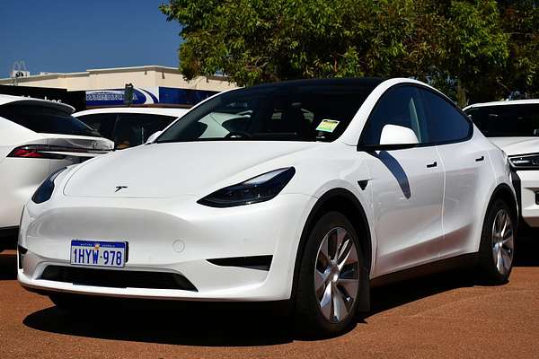 2023 Tesla Model Y Rear-Wheel Drive