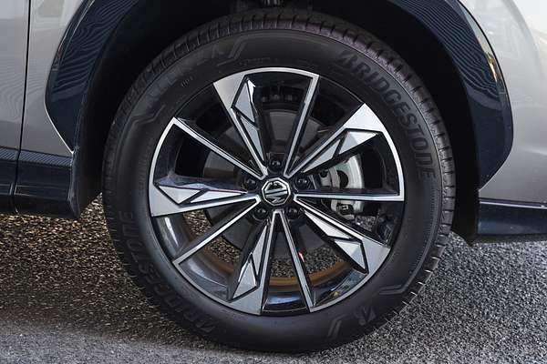 2025 MG HS Essence AS33 thumb-3