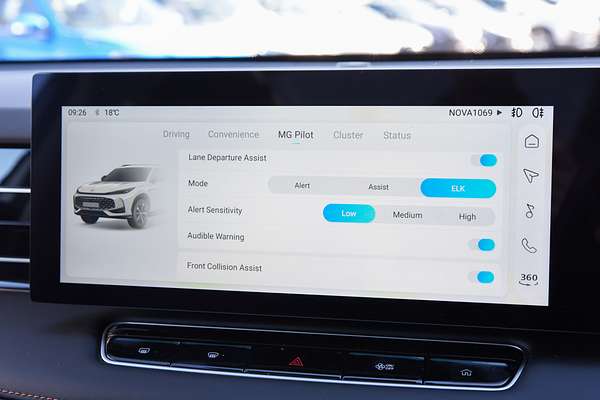 2025 MG HS Essence AS33 thumb-12