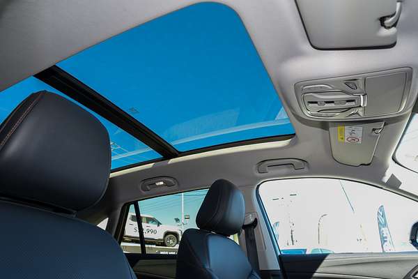 2025 MG HS Essence AS33 thumb-14