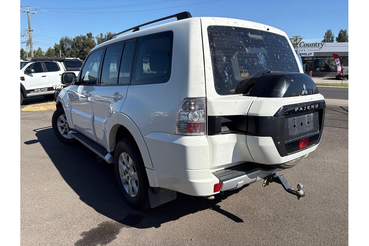 2019 Mitsubishi Pajero GLX NX