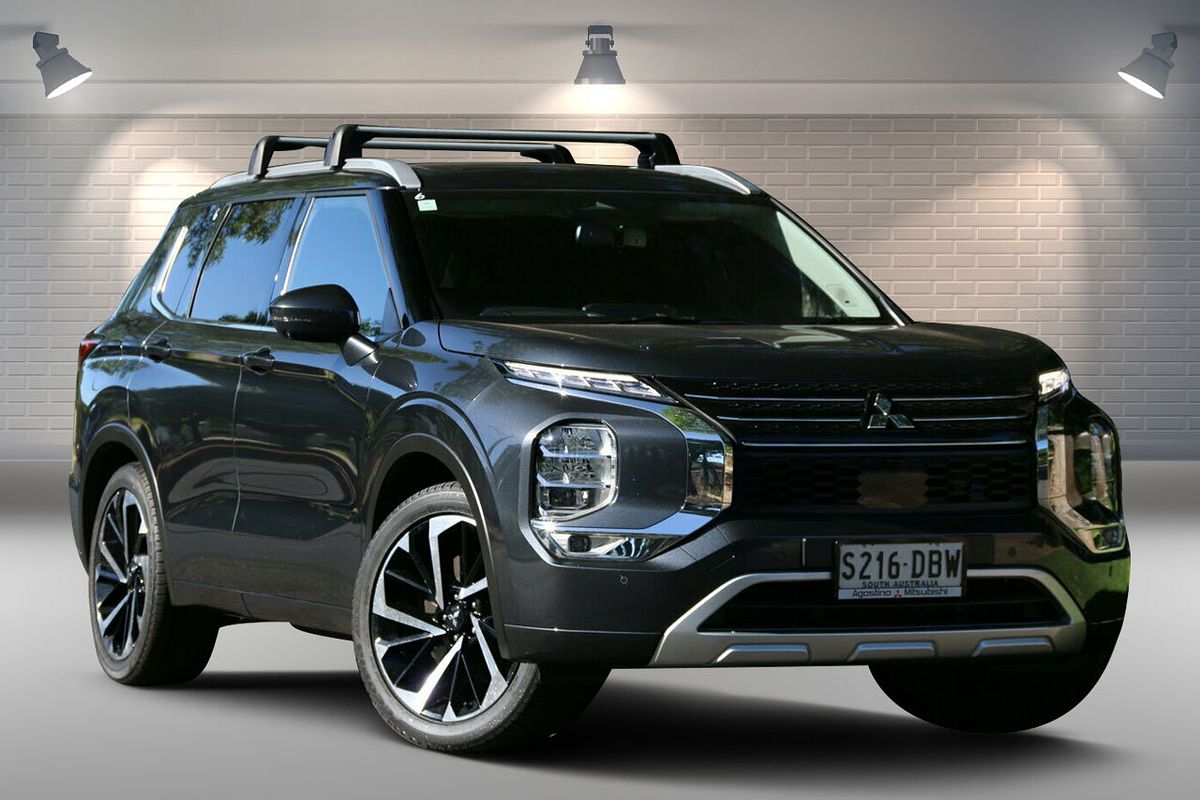 2024 Mitsubishi Outlander Exceed ZM