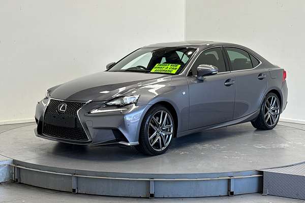 2016 Lexus IS IS200t Luxury ASE30R